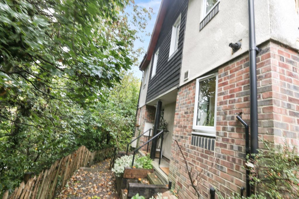 Property photo 1 of 21 Picture No. 20