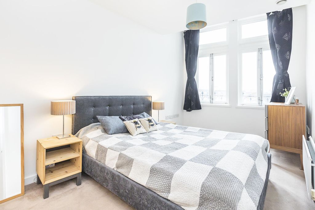 Property photo 3 of 11 Bedroom