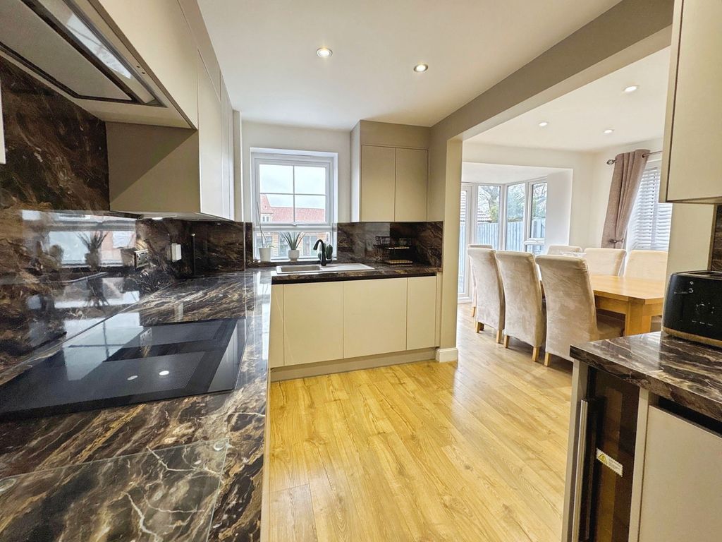 Property photo 2 of 29