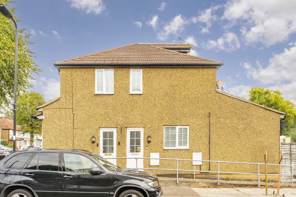 Property photo 1 of 5