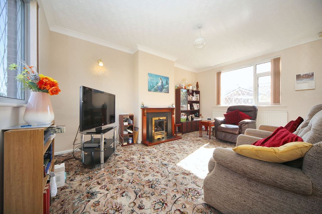 Property photo 3 of 24