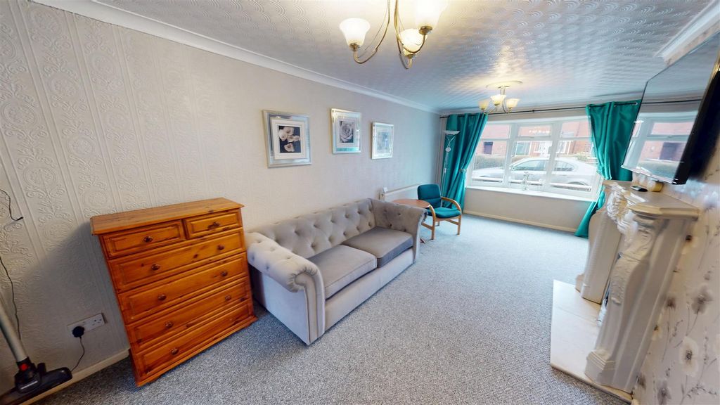 Property photo 3 of 19 Holly Bank Grove Reception Room