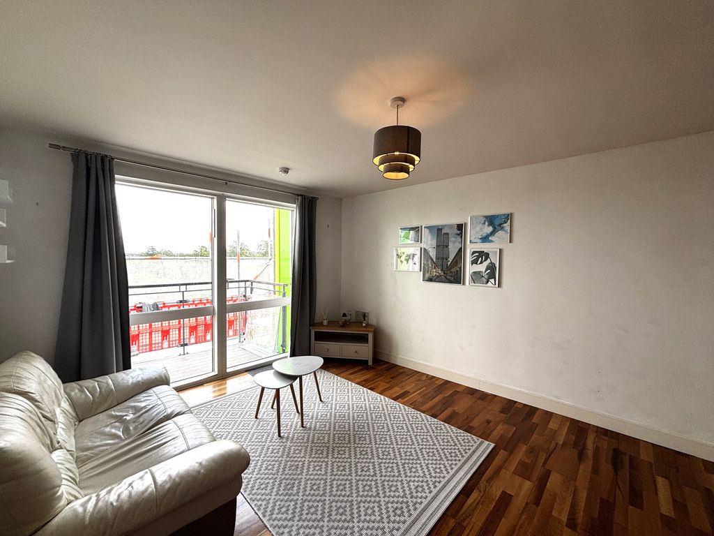 Property photo 3 of 12 Img_7444 (002)