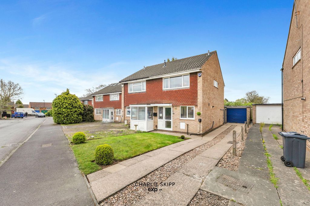 Property photo 2 of 19