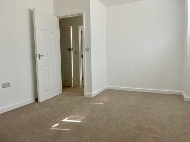 Property photo 2 of 4 4430021
