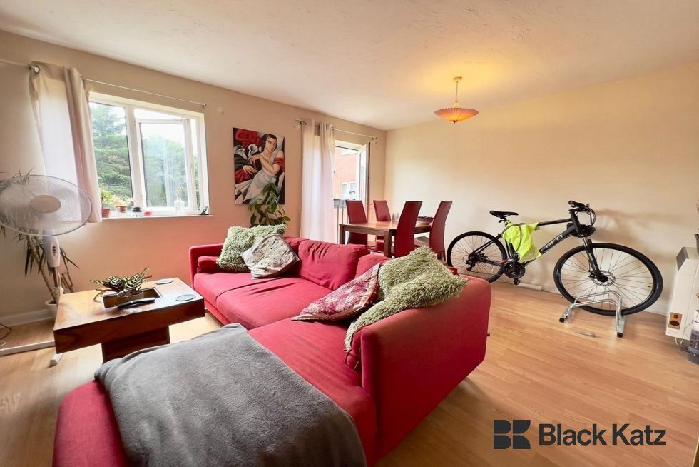 Property photo 2 of 6