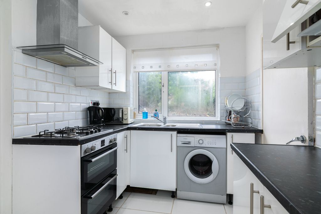 Property photo 2 of 14 3