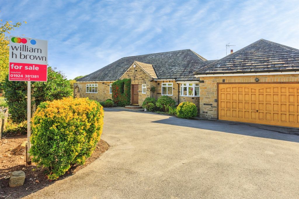 Property photo 2 of 32