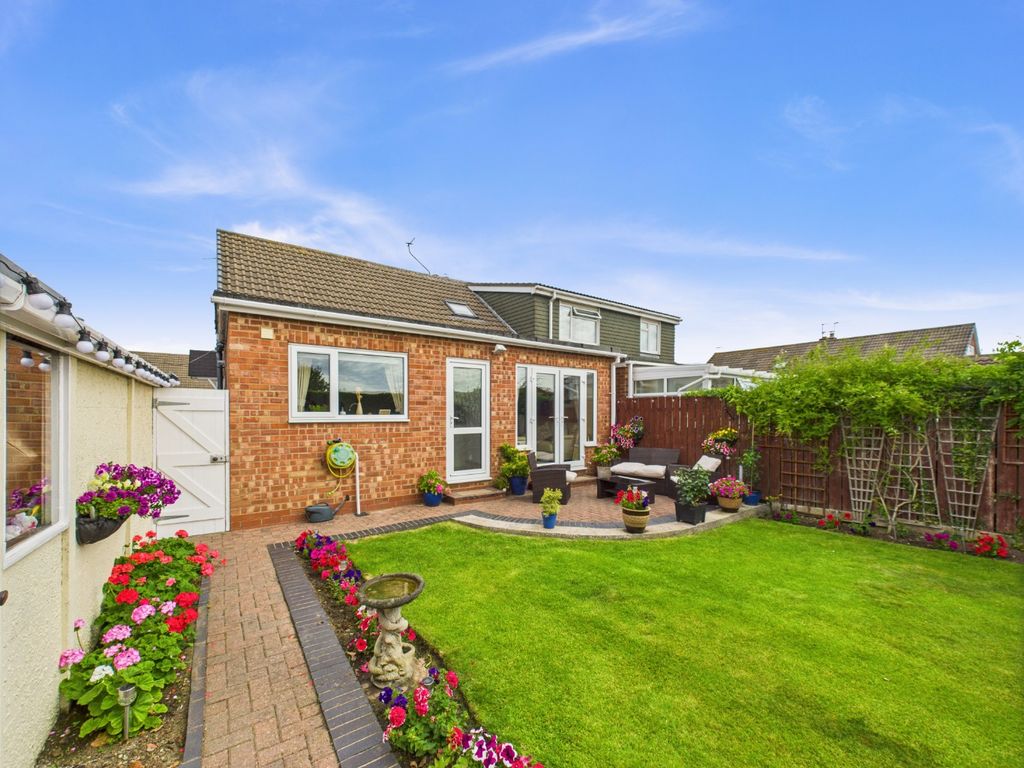 Property photo 1 of 17 4391271