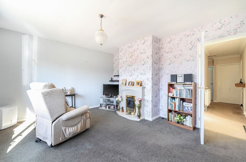 Property photo 3 of 11 14410771269d520792Ad47