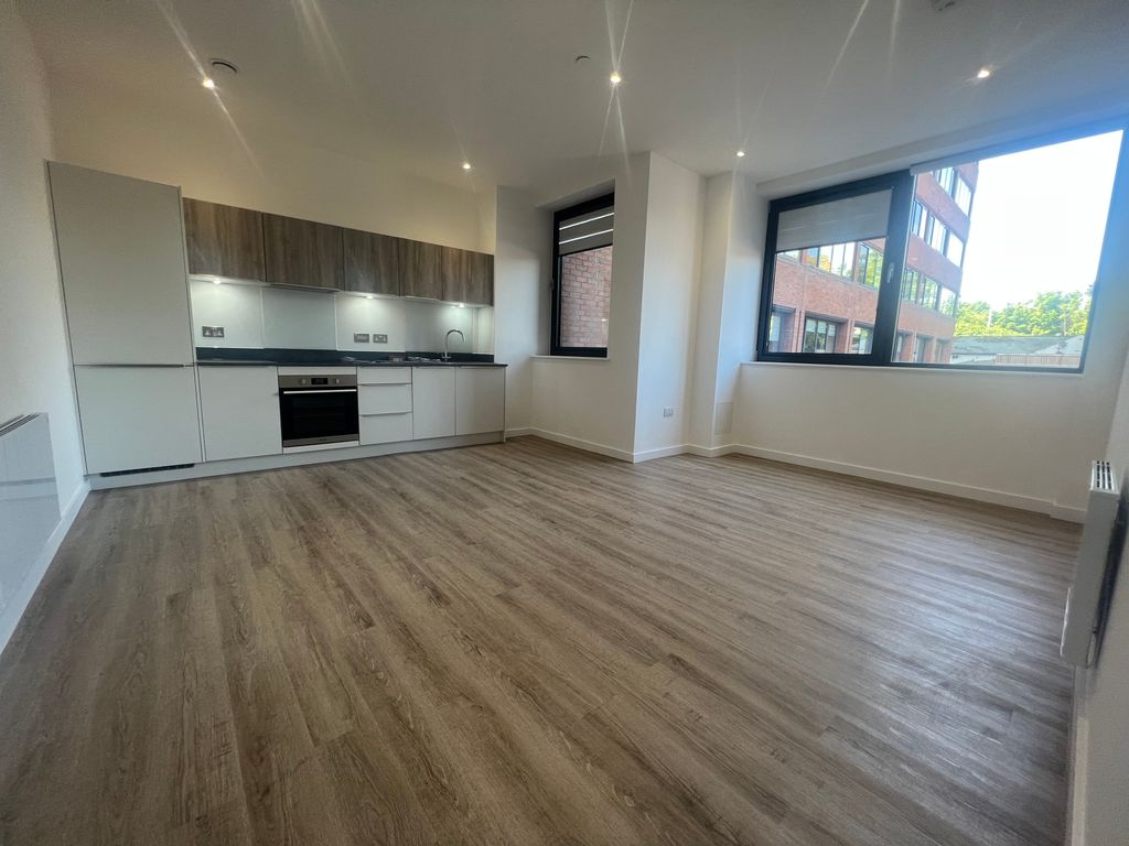 Property photo 1 of 4 Living Room