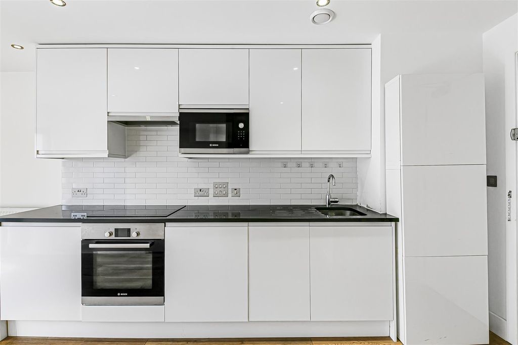 Property photo 1 of 9 13_62644.Jpg