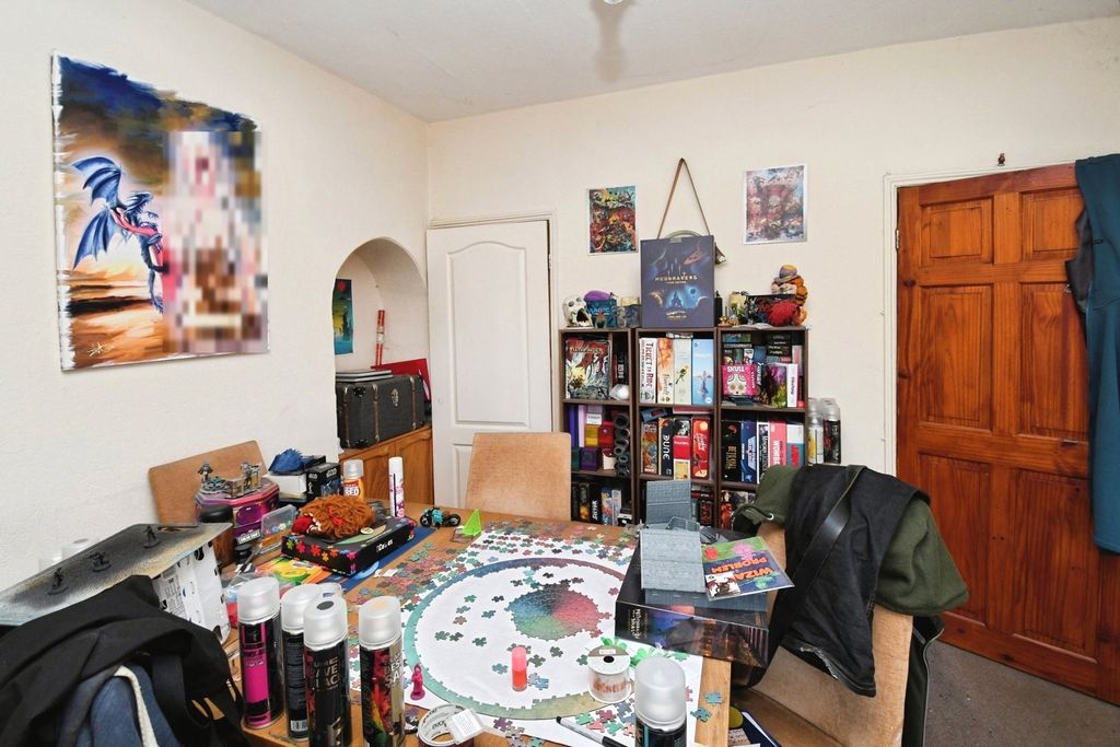 Property photo 2 of 13 Photo