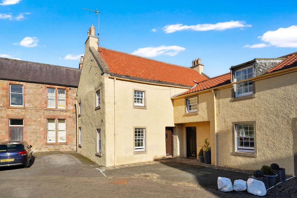 Property photo 1 of 12 Primary Property Image