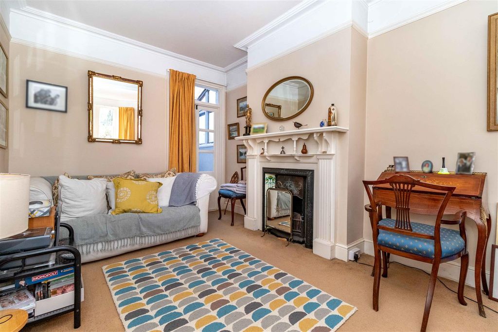 Property photo 3 of 17 Untitled-10.Jpg