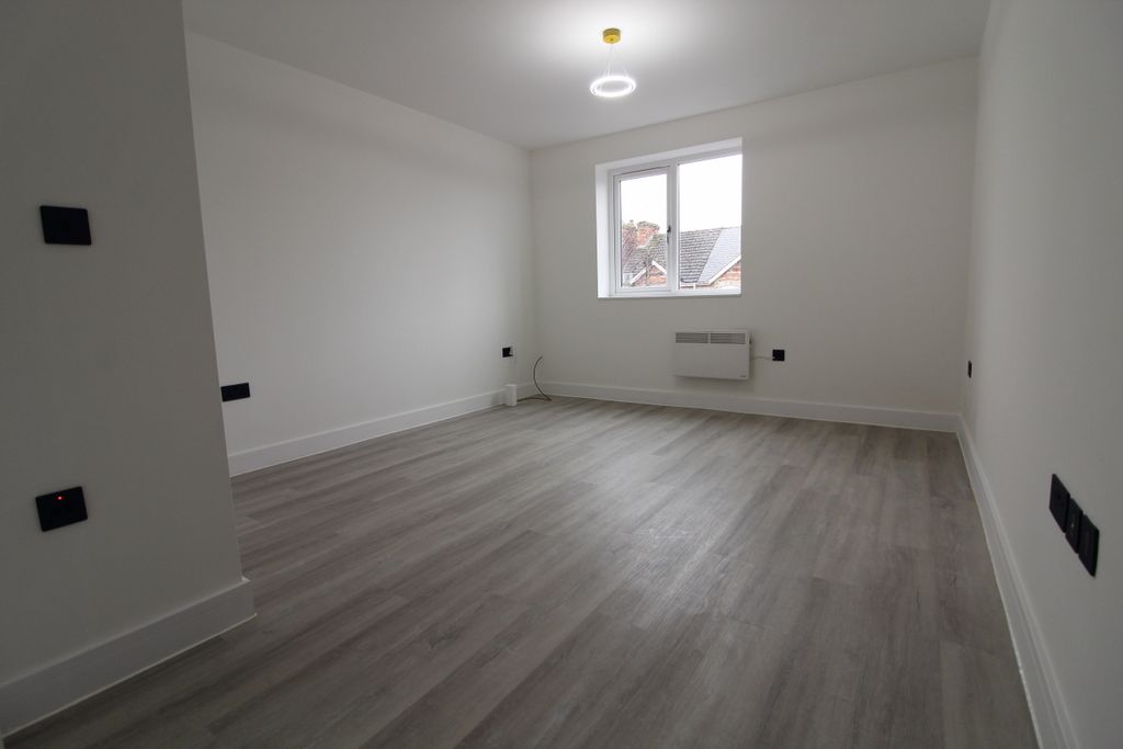 Property photo 1 of 10 Img_8480