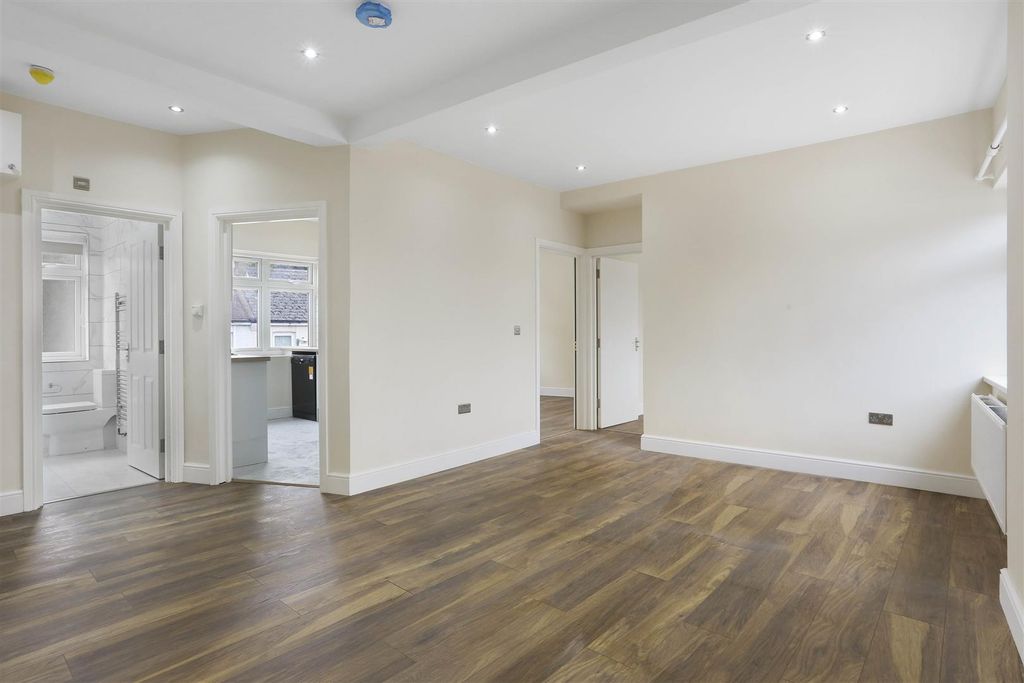 Property photo 2 of 12 1312942411 - 17.Jpg