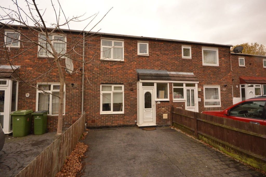 Property photo 1 of 9