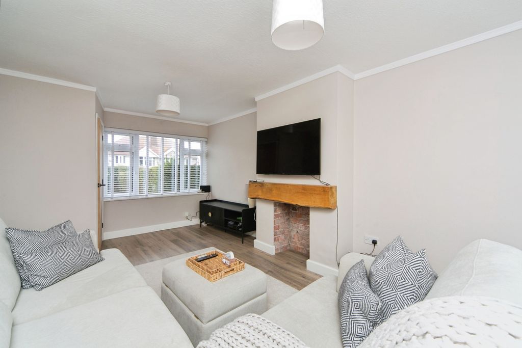 Property photo 2 of 15