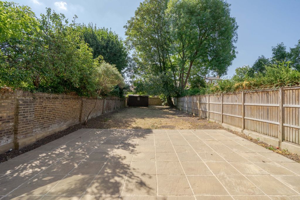 Property photo 3 of 14
