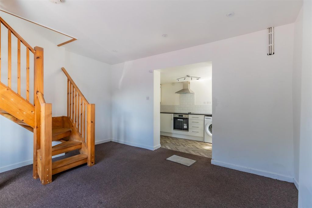 Property photo 2 of 10 63C (6 Of 10).Jpg