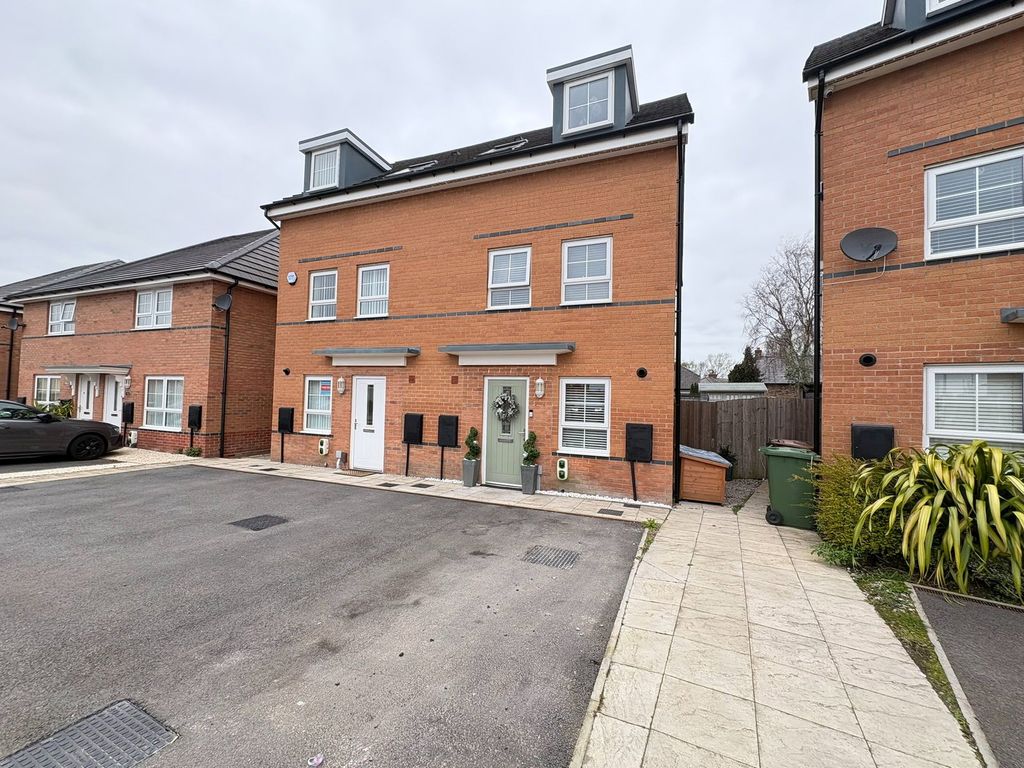 Property photo 1 of 30