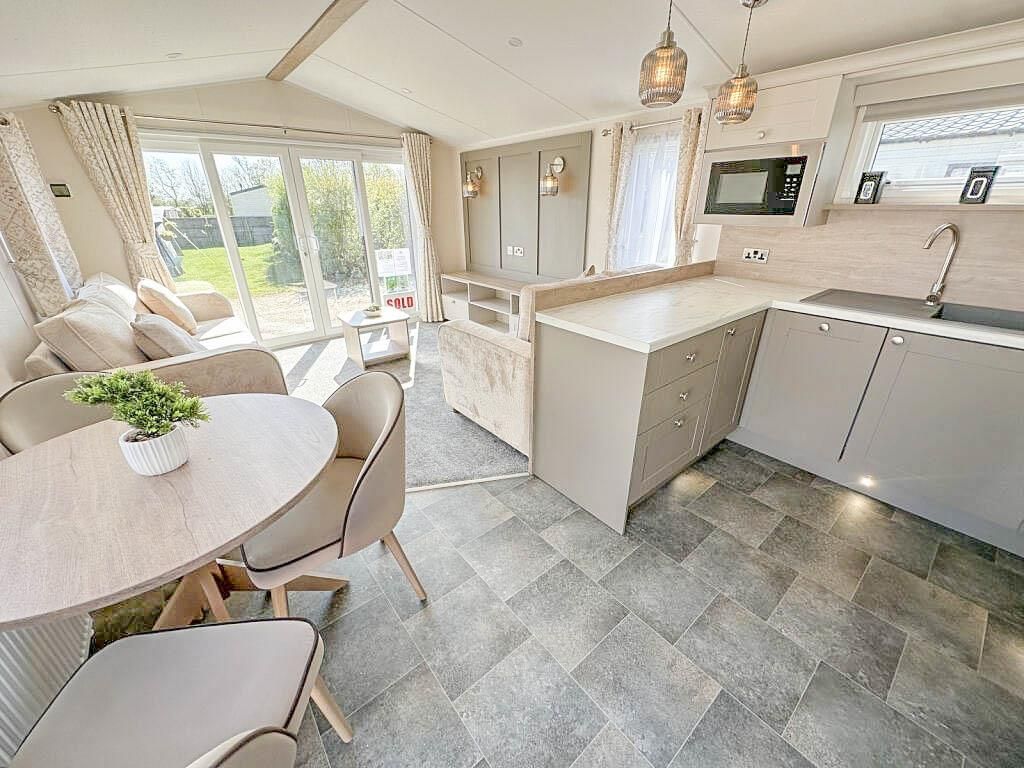 Property photo 3 of 17 Open Plan Living