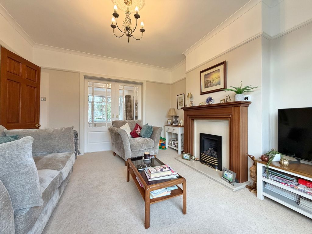 Property photo 3 of 15 Living Room