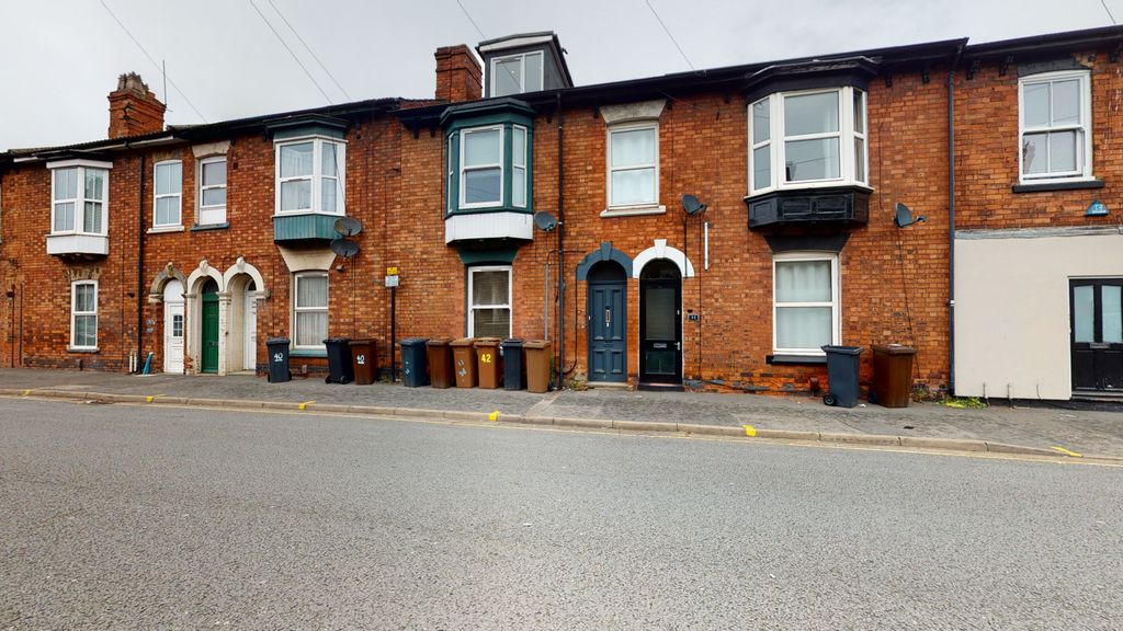 Property photo 2 of 9