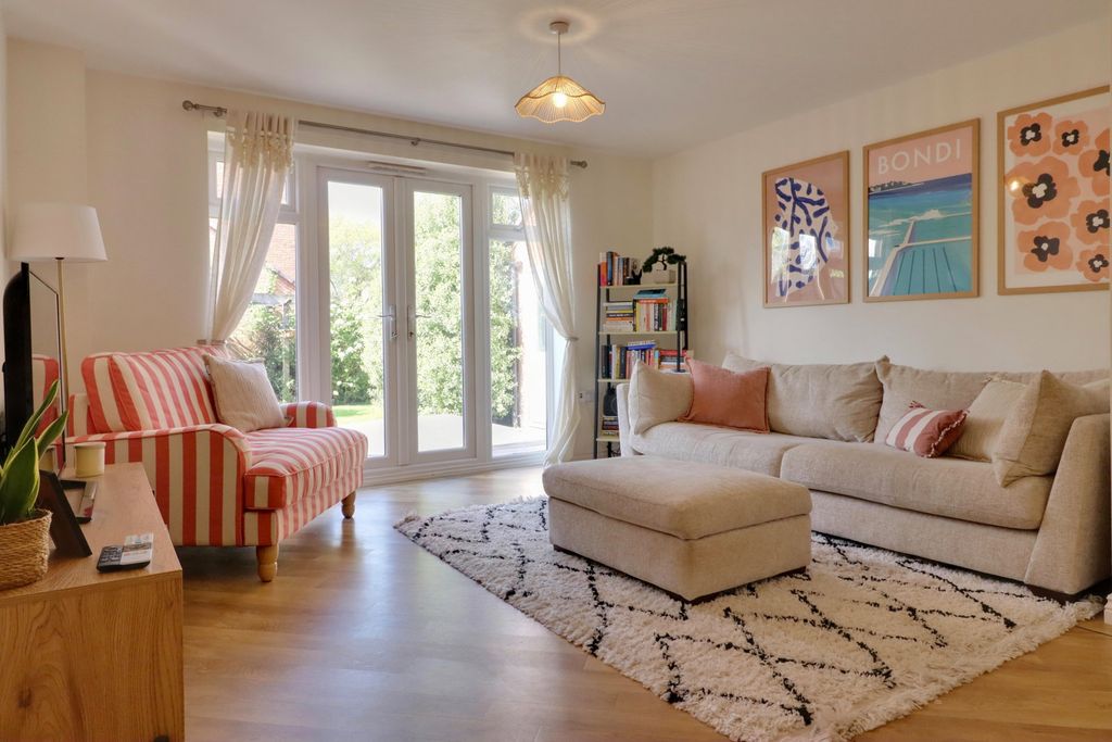 Property photo 3 of 20