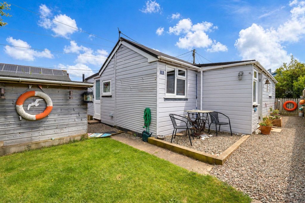 Property photo 2 of 15 Picture No. 16