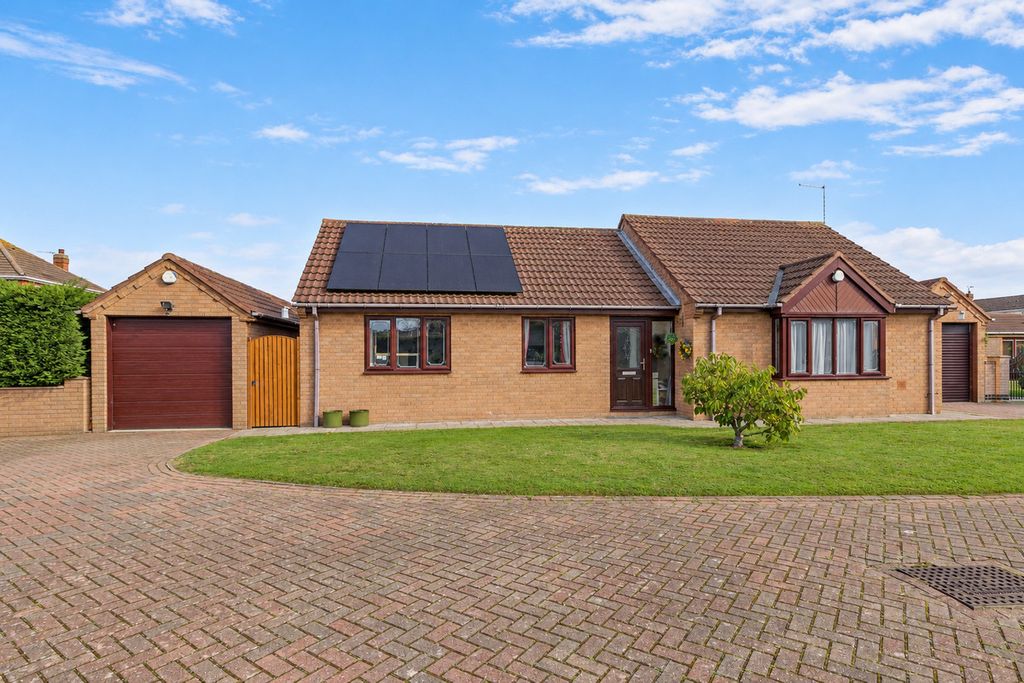 Property photo 1 of 19