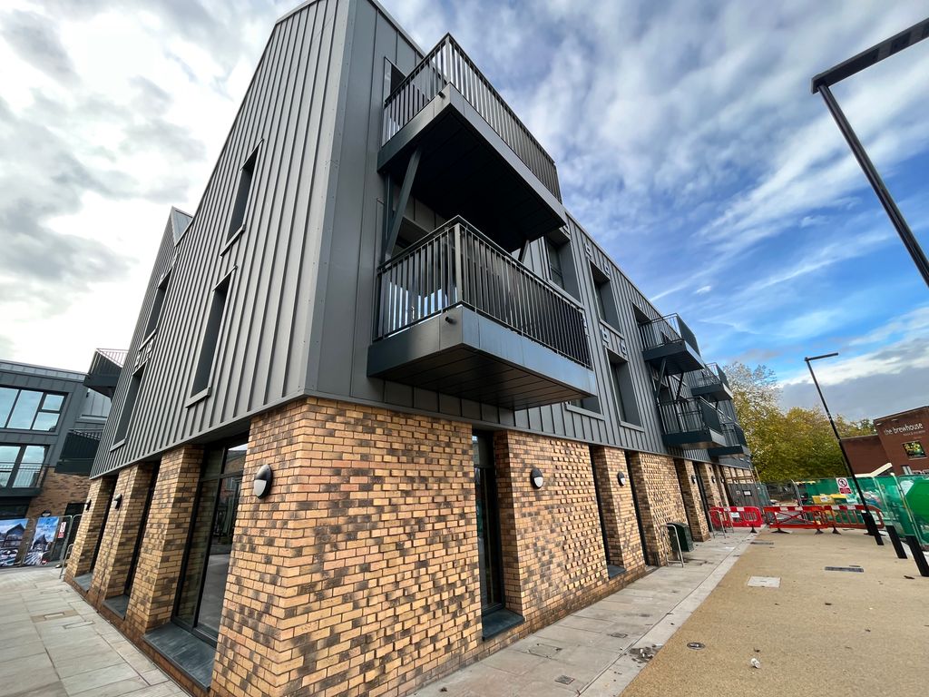 Property photo 3 of 18 Image