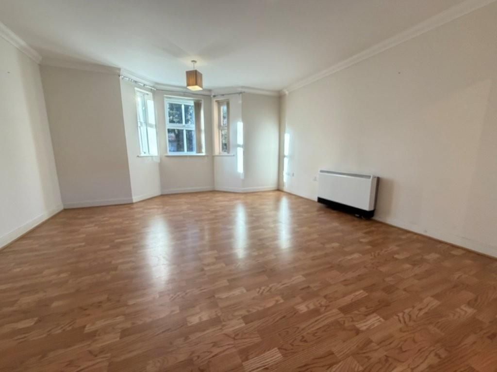 Property photo 3 of 5 Img_0484.Jpg