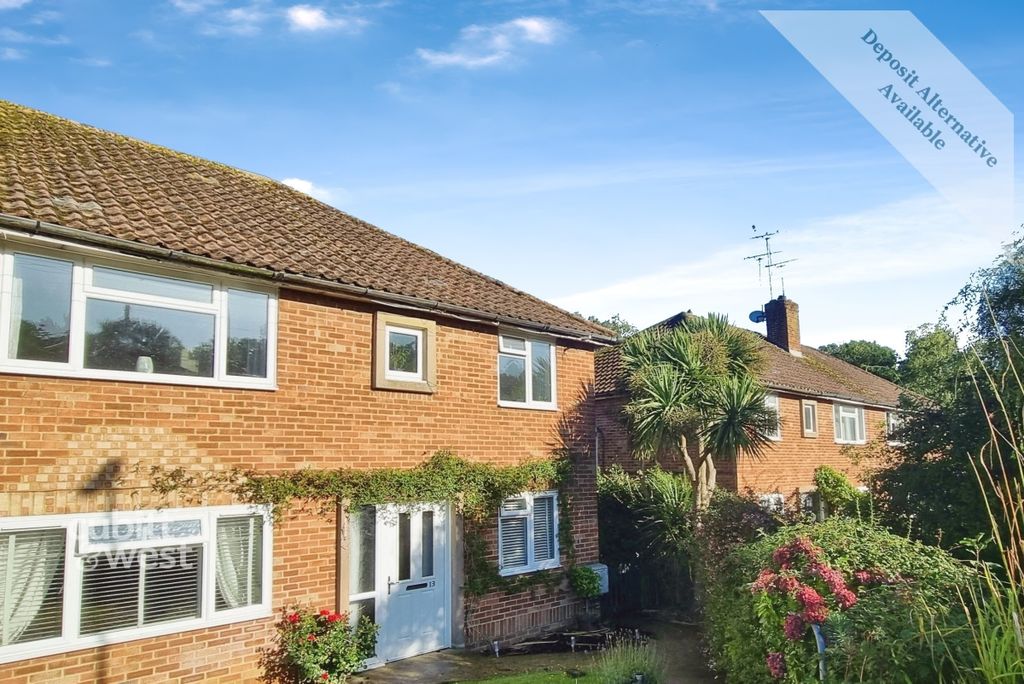 Property photo 1 of 12 4996F16d-20250911...