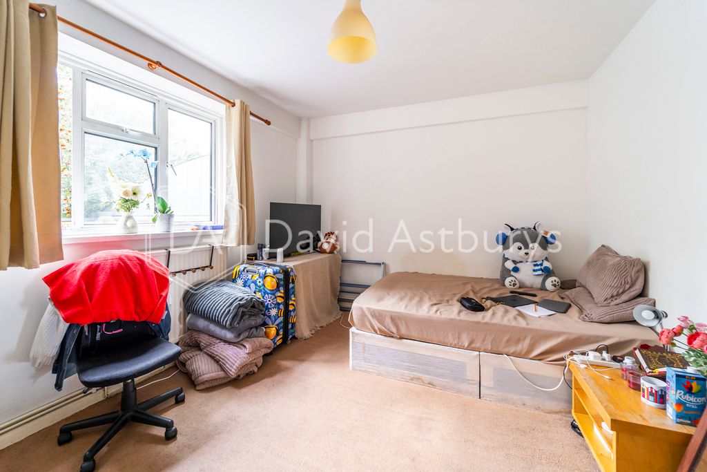 Property photo 2 of 7 Ndb06625