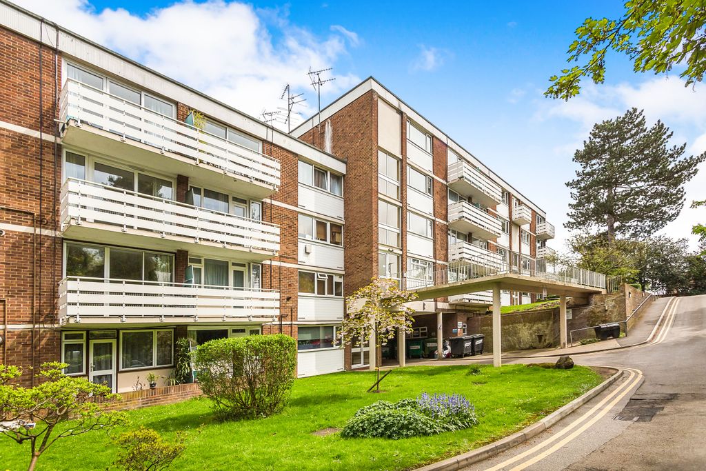 Property photo 1 of 8 86F270Ab-Fdae-4Dcd-B