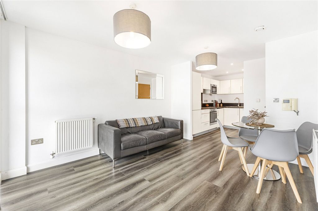 Property photo 2 of 15 Reception Room