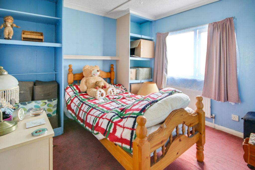 Property photo 3 of 10