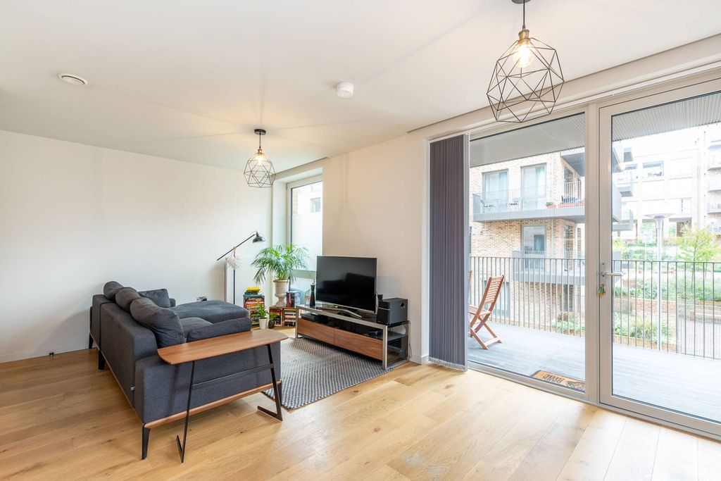 Property photo 2 of 10