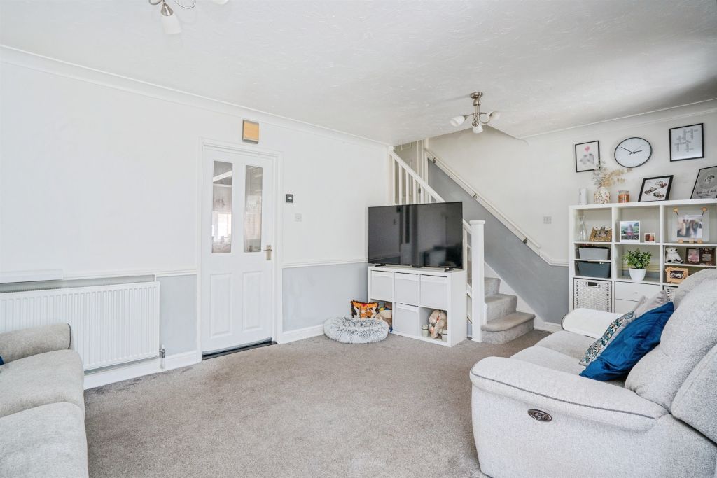 Property photo 2 of 20