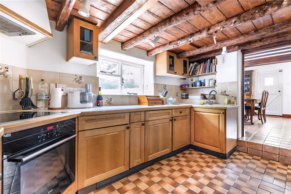 Property photo 2 of 26 Kitchen