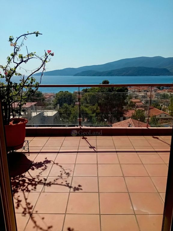 Property photo 1 of 22