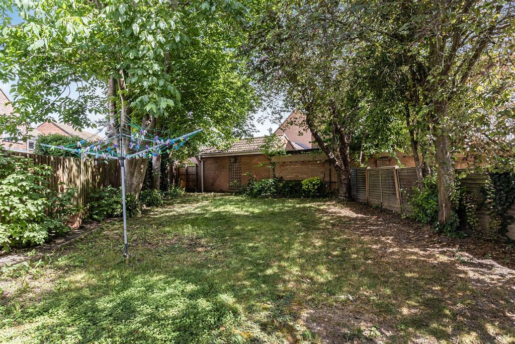 Property photo 3 of 15 13_83723.Jpg