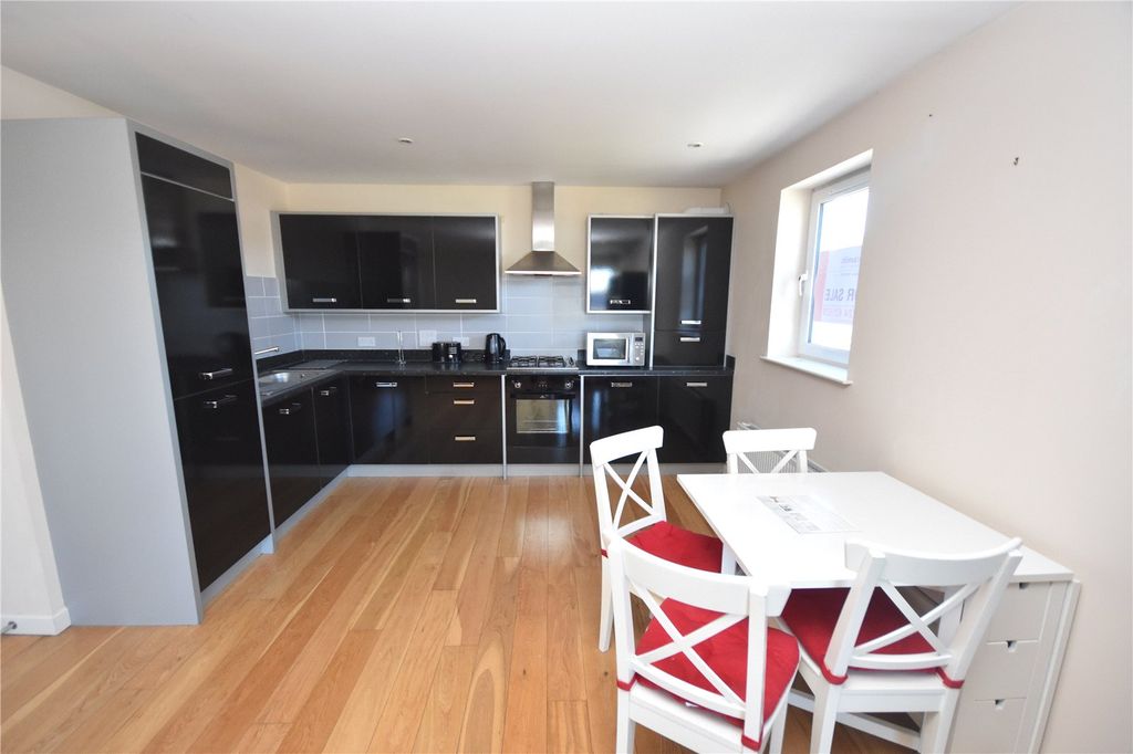 Property photo 2 of 9 Photo 2