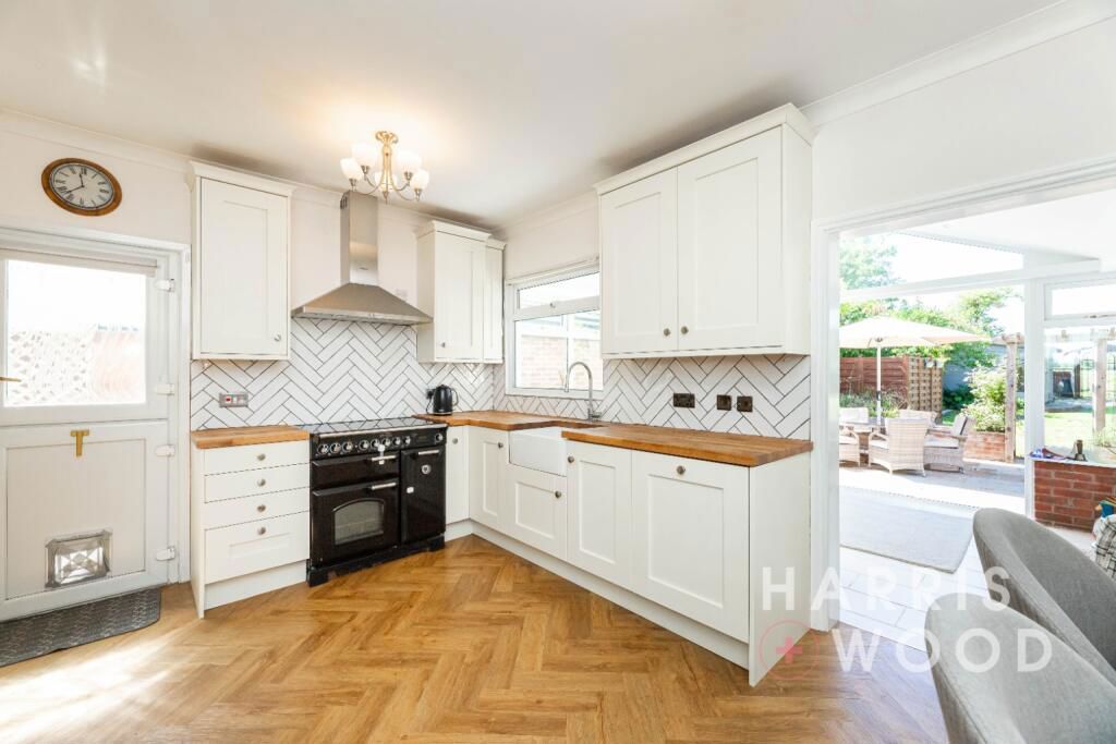 Property photo 2 of 30