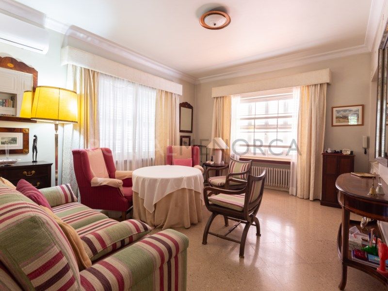 Property photo 3 of 37