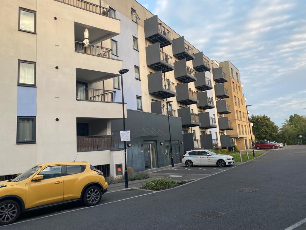 Property photo 1 of 7 2 Bedroom Flat For Sale