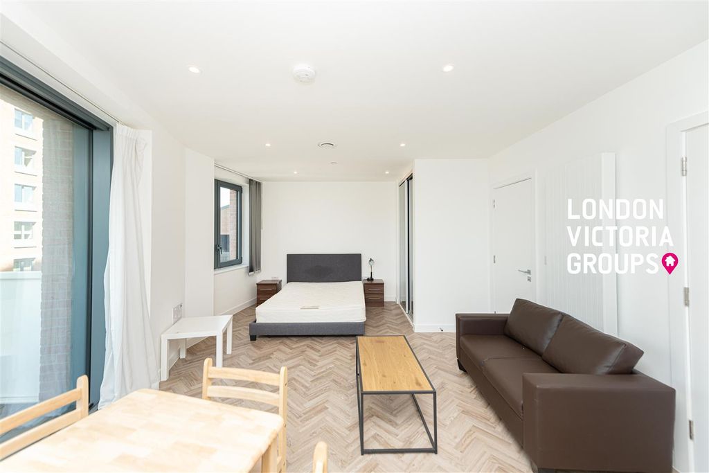 Property photo 3 of 12 1-11075.Jpg