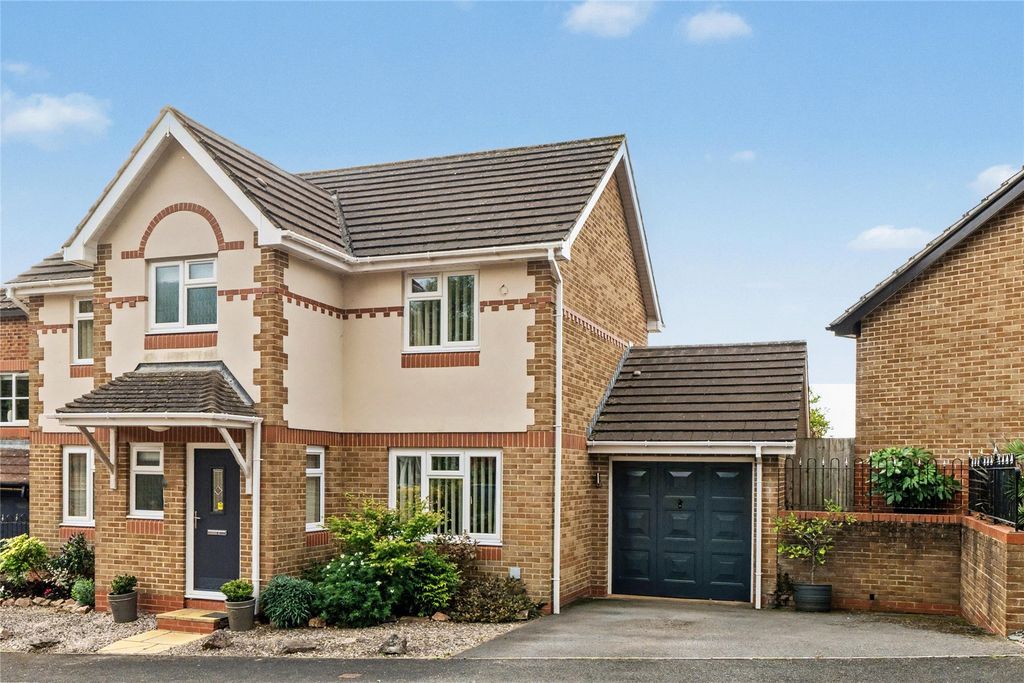 Property photo 1 of 14 Front